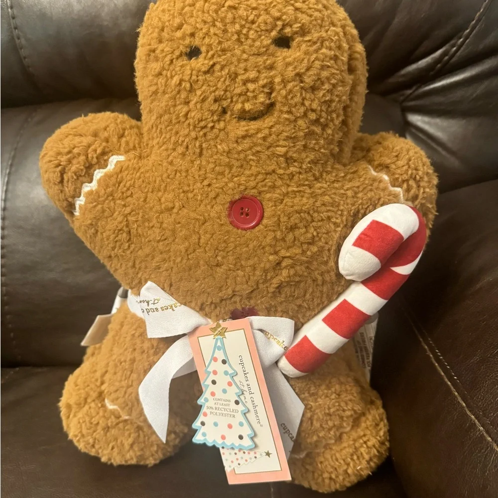 Cupcakes and cashmere gingerbread pillows set